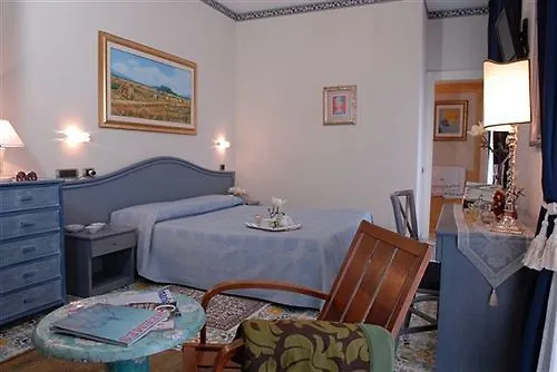 Stella Maris Hotel 4*